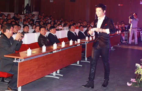 “奉獻(xiàn)青春 綻放未來”共青團(tuán)天長市第十三次代表大會文藝匯演(圖3)